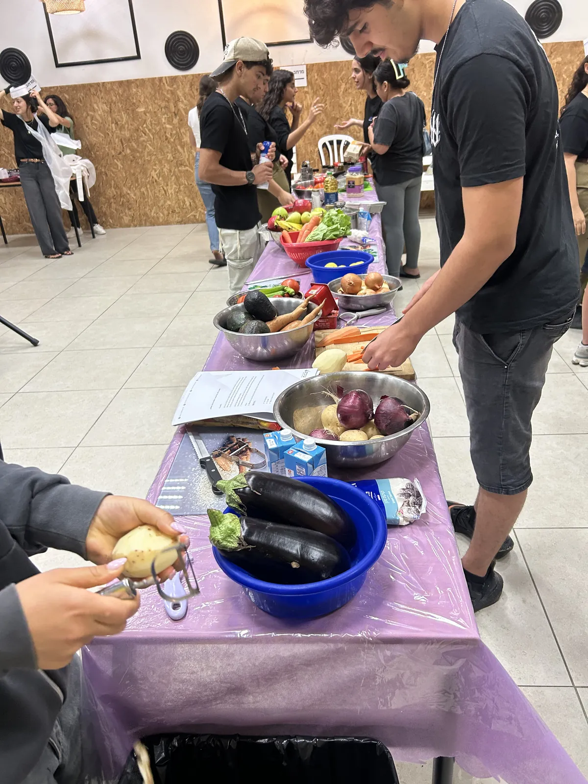 פורטונה מתחם נוער  תמונה מהפקה של שוש 9