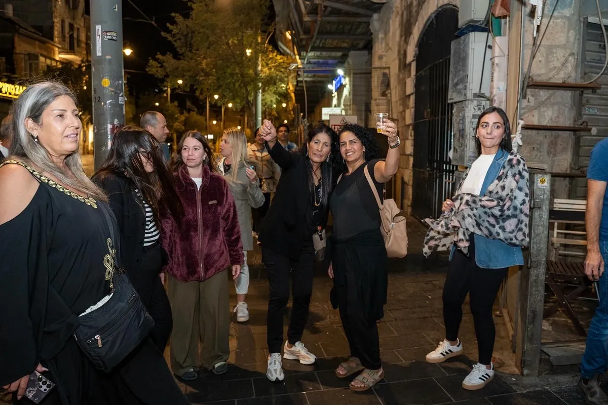 נופש הוקרה צוותים במלון אוריינט   תמונה מהפקה של שוש 6